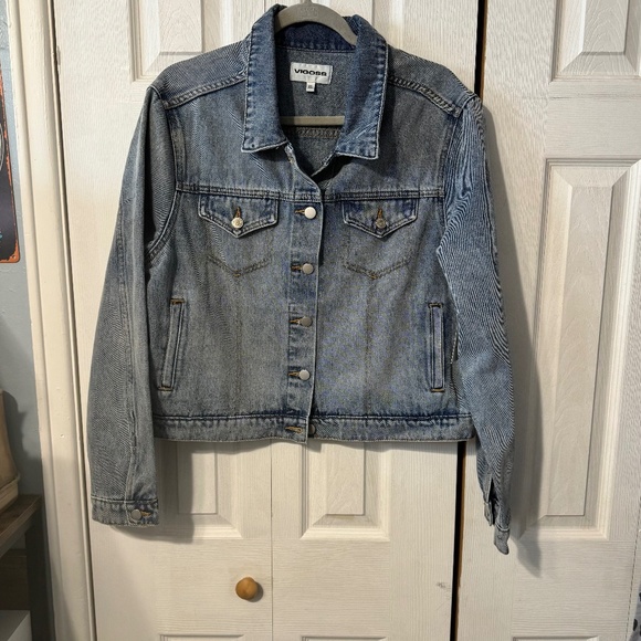 Stevie Nicks Upcycled Graphic T-Shirt & Jean Jacket - Leather & Lace Embellished - Picture 2 of 6